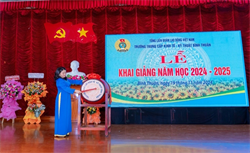 LỄ KHAI GIẢNG NĂM HỌC 2024 – 2025;  KỶ NIỆM 42 NĂM NGÀY NHÀ GIÁO VIỆT NAM;  CÔNG BỐ QUYẾT ĐỊNH, TRAO GIẤY CHỨNG NHẬN ĐẠT TIÊU CHUẨN KIỂM ĐỊNH CHẤT LƯỢNG CƠ SỞ GIÁO DỤC NGHỀ NGHIỆP